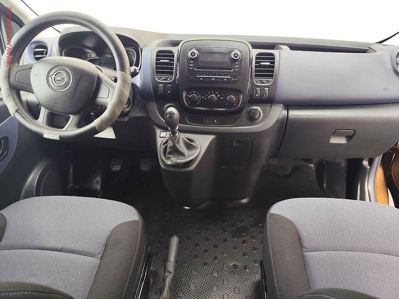Opel Vivaro (2015) 1.6CDTi 5míst, 107kW, AC, TZ - fotka 11 z 19