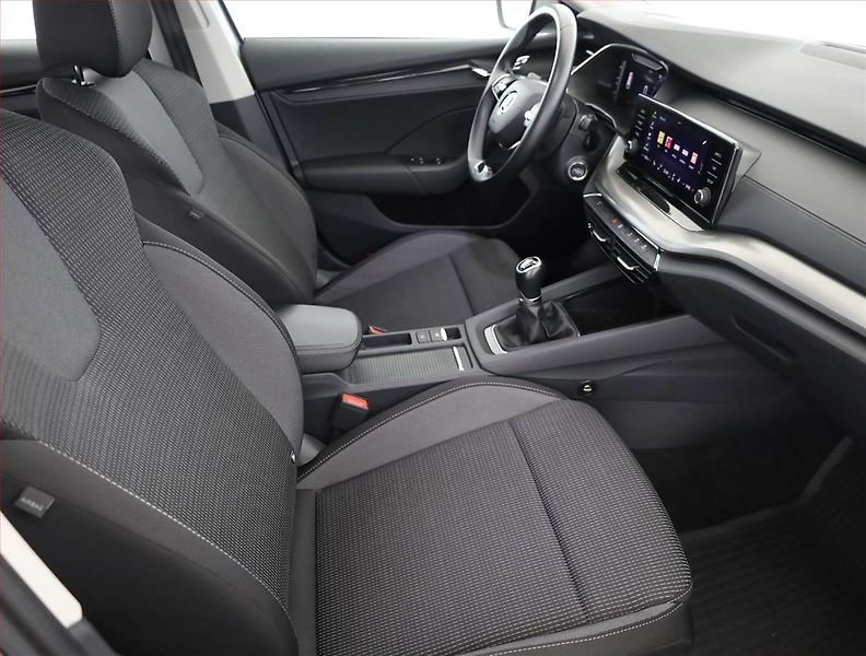 Škoda Octavia (2023) Ambition 2.0 TDI, ČR,1.maj - fotka 7 z 17