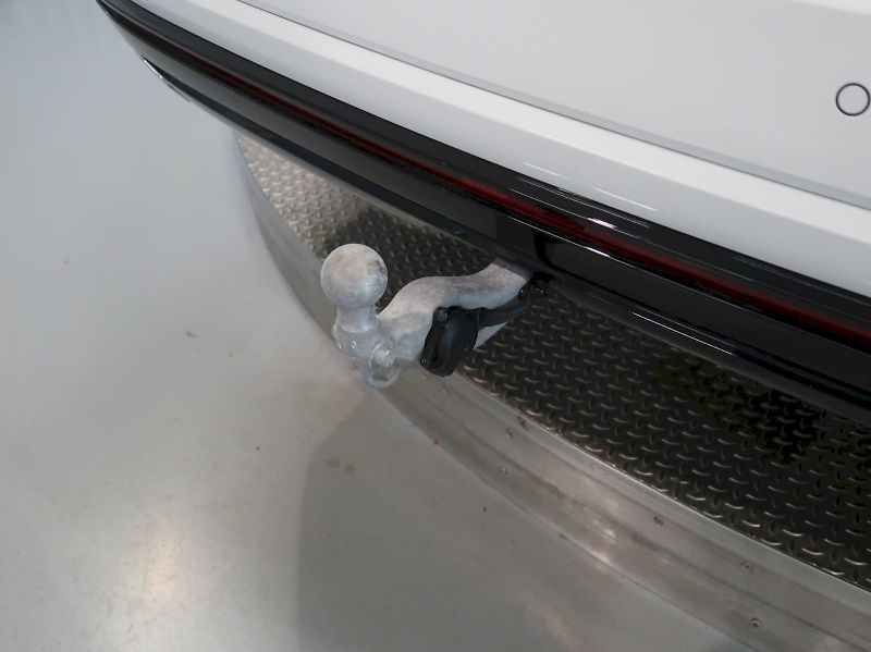 Volkswagen Touareg (2021) R-LINE 3.0TDI 170KW 4x4  TAŽNÉ - fotka 43 z 44