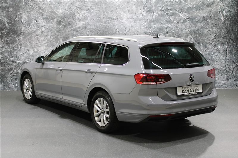 Volkswagen Passat 1,5 TSI DSG Business 1.maj. CZ - fotka 3 z 35