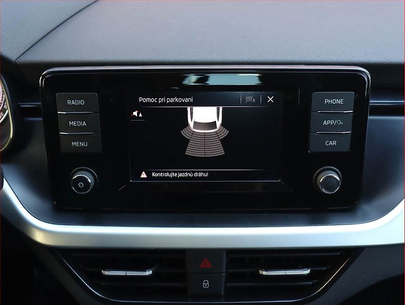 Škoda Scala (2019) 1.6 TDI, Serv.kniha, Tempomat - fotka 16 z 20