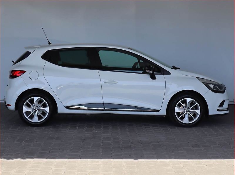 Renault Clio (2018) Limited 0.9 TCe, Navi - fotka 6 z 19