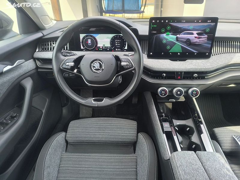 Škoda Superb -DPH,KRÁSNÝ,CZ,VÝBAVA,MASÁŽE - fotka 12 z 35