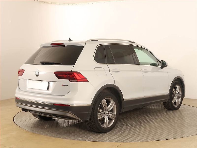 Volkswagen Tiguan (2018) 2.0 TDI, 4X4, Automat, Navi - fotka 5 z 19