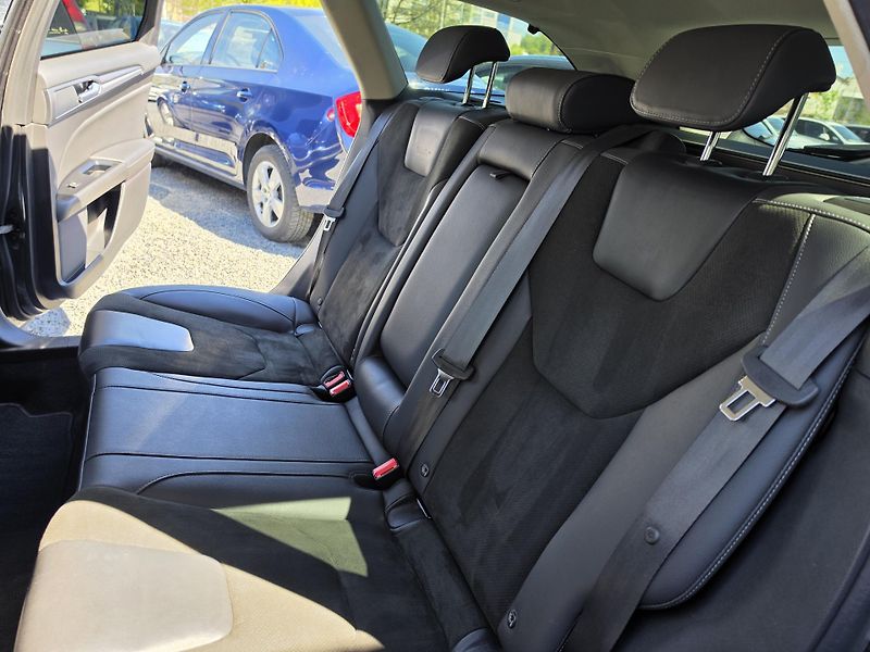 Ford Mondeo 2.0TDCi Titanium Led 4x4 Autom - fotka 11 z 26