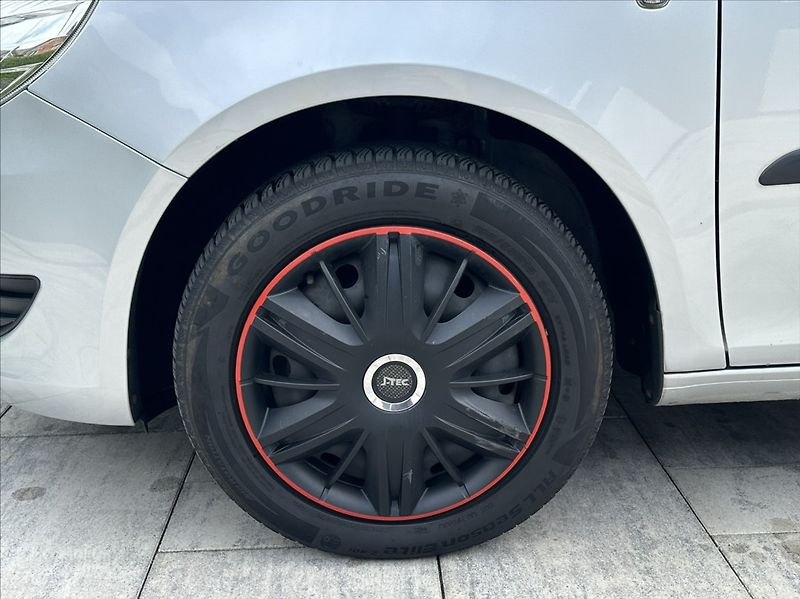 Škoda Roomster 1,2 HTP 69PS  Style - fotka 36 z 45
