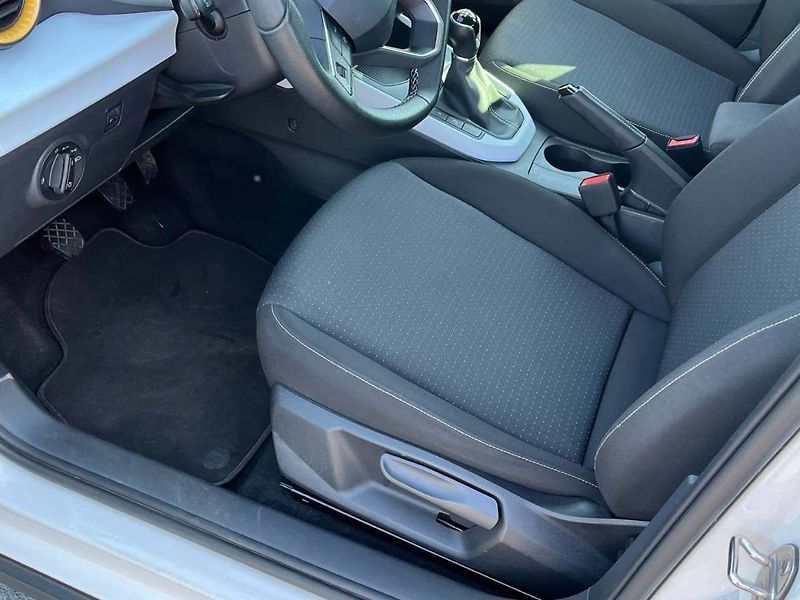 Seat Arona (2024) 1.0 TSI Style - fotka 15 z 20