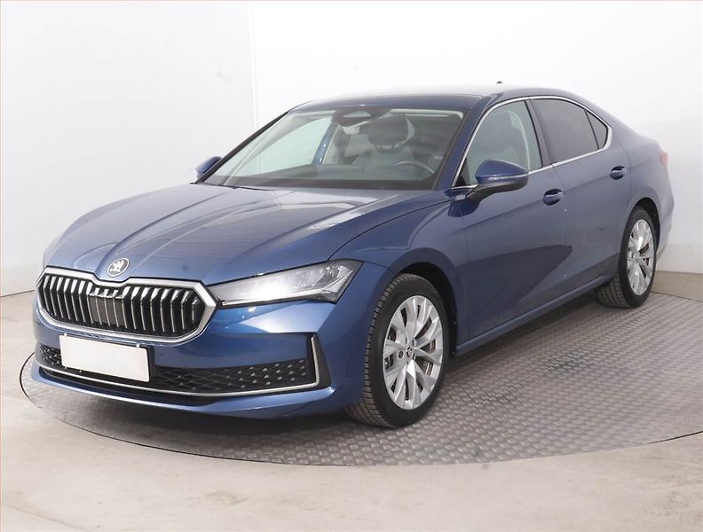 Škoda Superb (2024) Selection 1.5 TSI - fotka 2 z 17