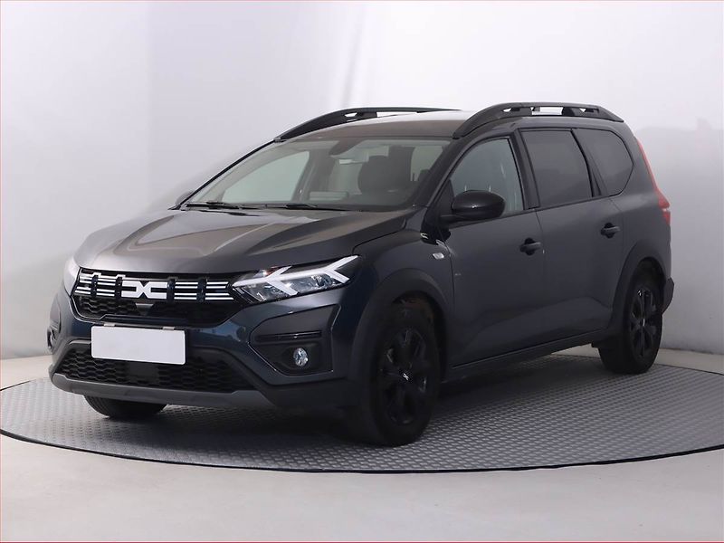 Dacia Jogger (2023) Comfort 1.0 TCe, LPG, Tempomat - fotka 2 z 17
