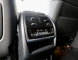 BMW XM (2023) 4.4 V8 ehybrid 480 KW - náhled 32