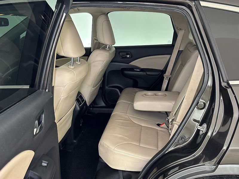 Honda CR-V Executive 4WD - fotka 8 z 31