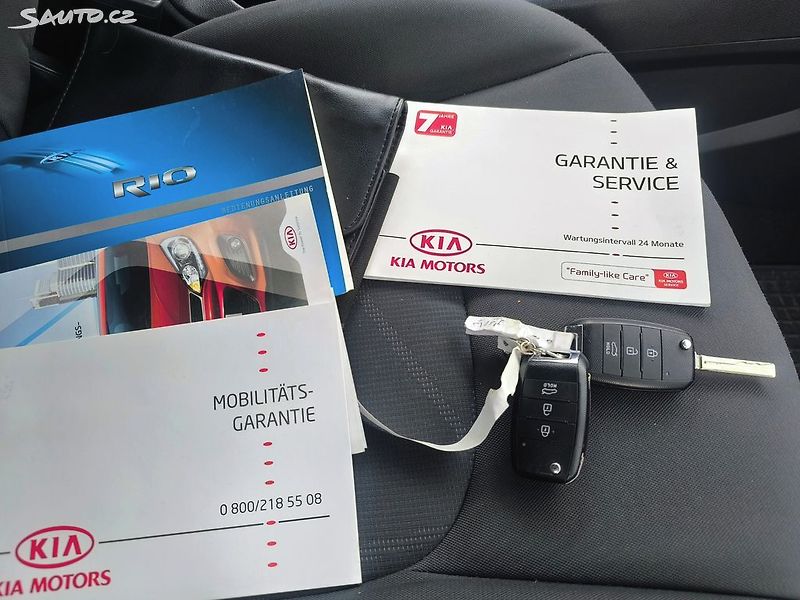 Kia Rio KRÁSNÁ,75T.KM,1MAJ48LET,VÝBAVA - fotka 11 z 23
