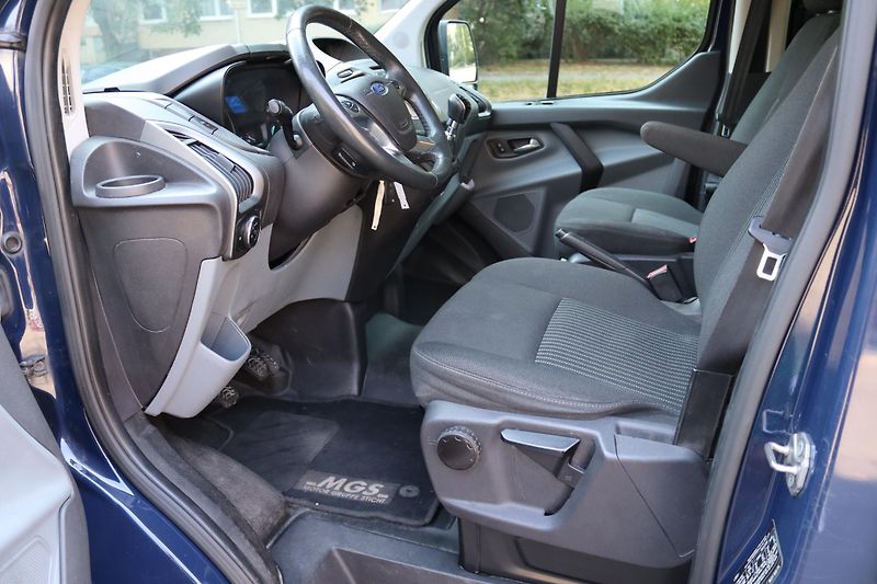 Ford Transit Custom 2.2TDCI 74kW 8 MÍST - fotka 22 z 50