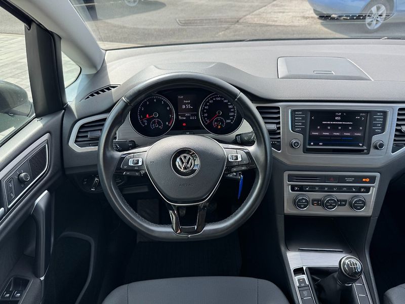 Volkswagen Golf Sportsvan (2016) Comfortline 1,2 TSI 81 KW - fotka 13 z 38