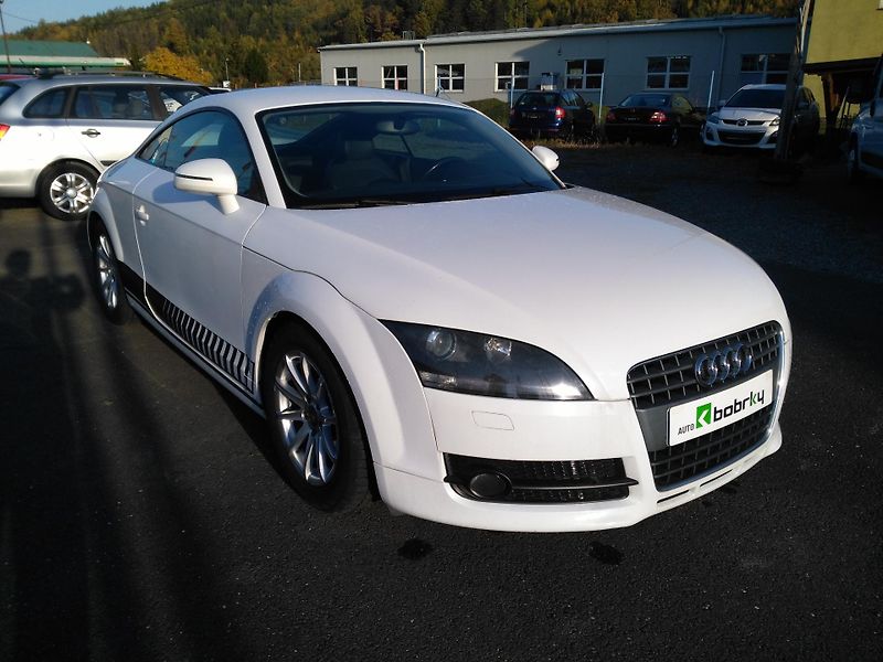 Audi TT 2,0 TFSI /147 kW/ - fotka 2 z 27