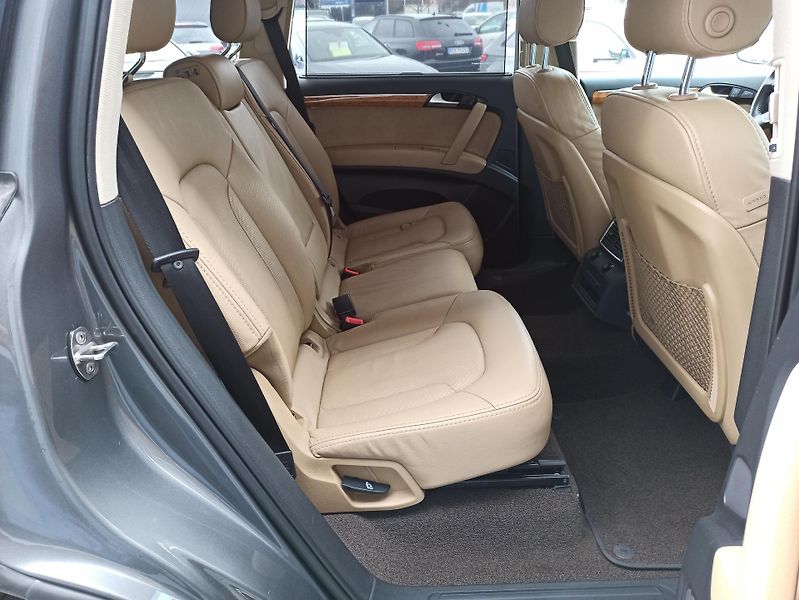 Audi Q7 3.0 TDi QUATTRO ČR SERVIS AUDI - fotka 12 z 44