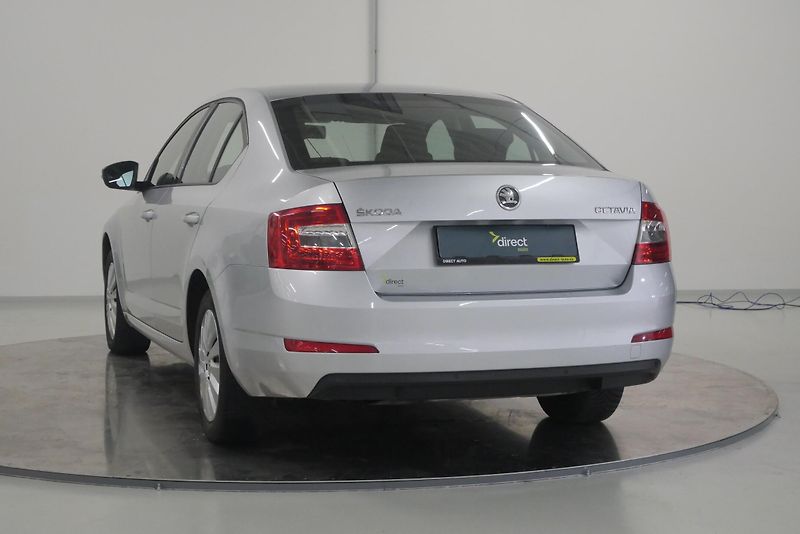 Škoda Octavia - fotka 7 z 24