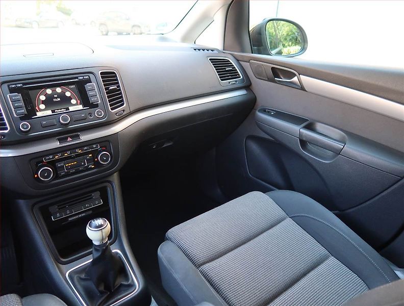 Volkswagen Sharan (2011) 2.0 TDI, Navi, Tempomat - fotka 8 z 19