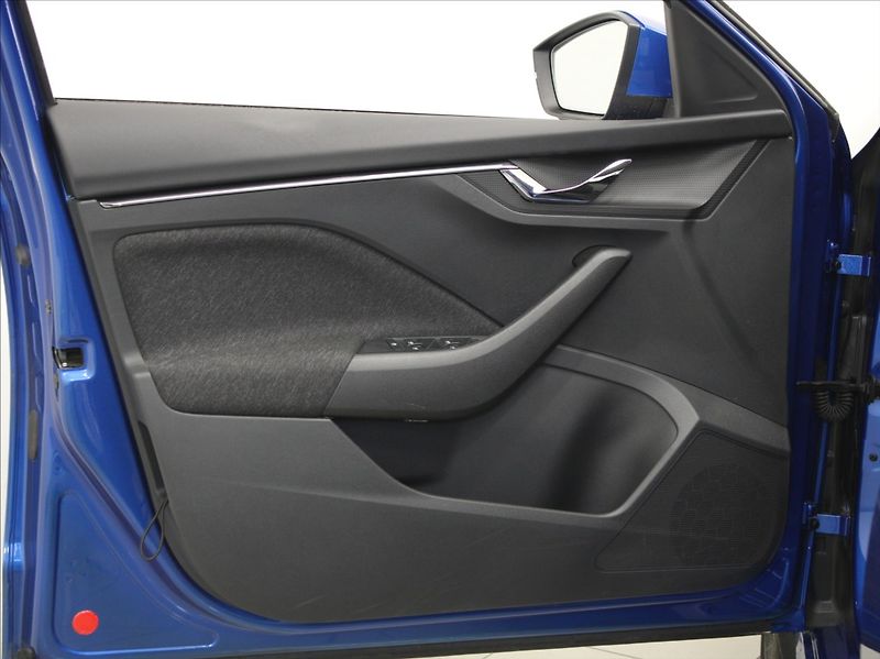 Škoda Kamiq 1,5 TSi 110kW Style 2xSady k. - fotka 16 z 22