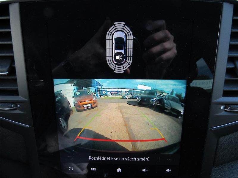 Renault Mégane 1,3 TCe GrandCoupé Techno - fotka 21 z 32
