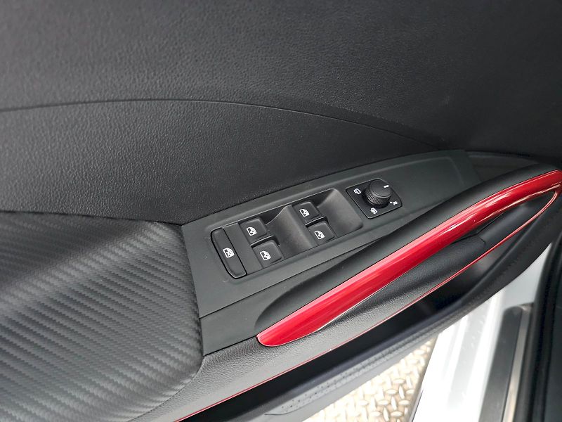 Škoda Fabia (2024) 1.0TSI 85kW Monte Carlo PANORA - fotka 27 z 30