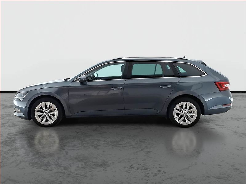 Škoda Superb (2018) 1.6 TDI, Kůže, Navi, Tempomat - fotka 3 z 21