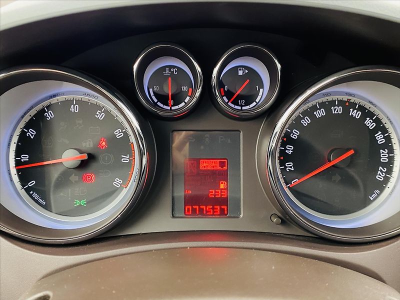 Opel Meriva 1,4 i 74 kW Digi Klima Cosmo - fotka 11 z 24