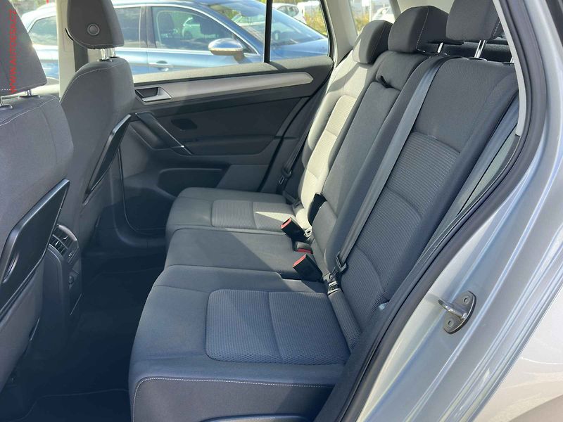 Volkswagen Golf Sportsvan (2015) 1.2TSi, AC, temp, park - fotka 10 z 19