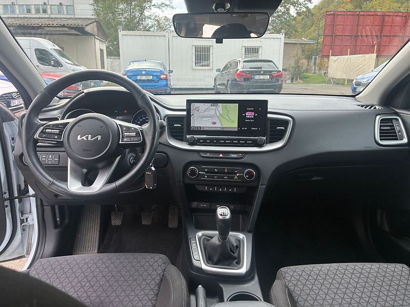 Kia Ceed 1.0 T-GDi Spin ČR DPH - fotka 10 z 22