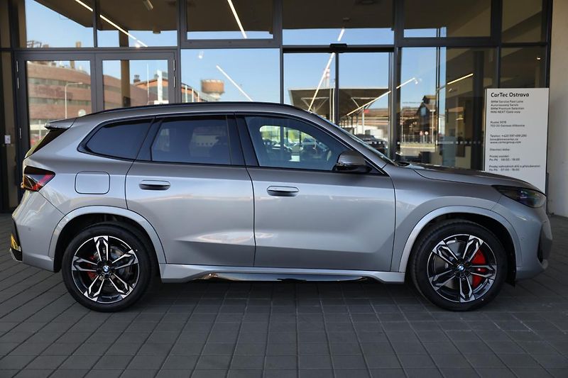 BMW X1 xDrive20d - fotka 4 z 17