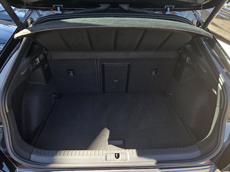 Cupra Formentor 2,0 TSi DSG 4x4 Matrix Záruka2 - fotka 11 z 23