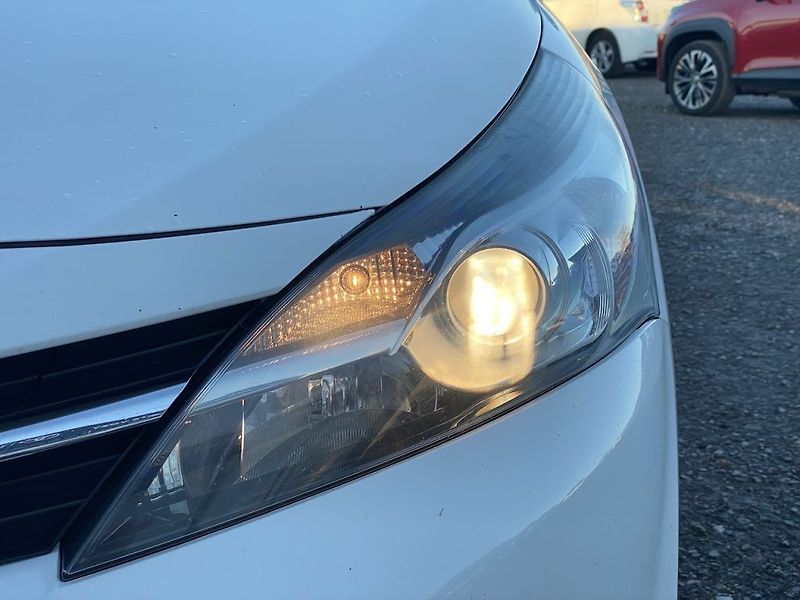 Toyota Verso 1.8i, ČR, Active Trend, tažné - fotka 7 z 32