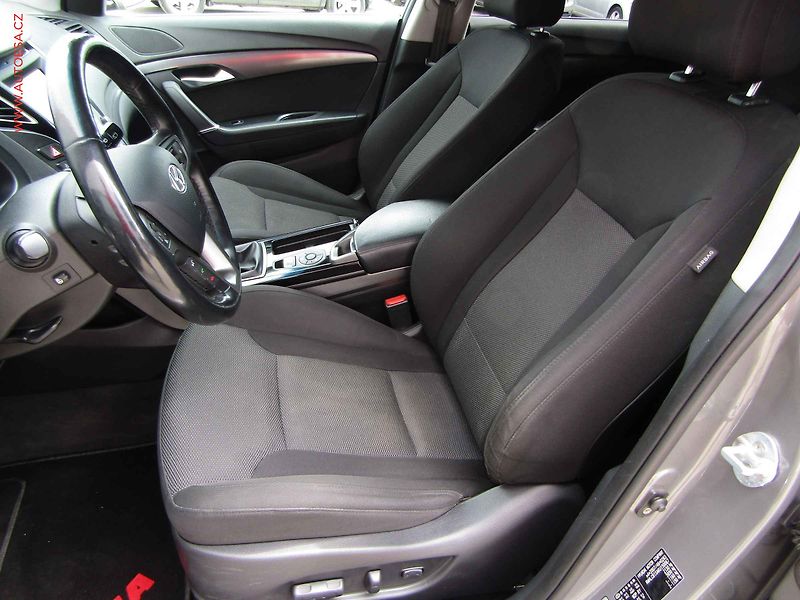 Hyundai i40 (2019) 1.6CRDi, ČR, AC, navi, kamera - fotka 9 z 22