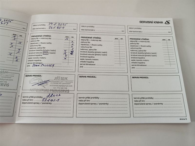 BMW Řada 3 320d/140kW xDrive M-paket ČR - fotka 30 z 32