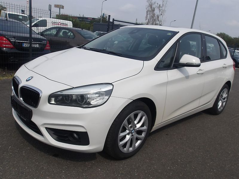 BMW Řada 2 2,0D 110kW 2xklíč - fotka 1 z 30