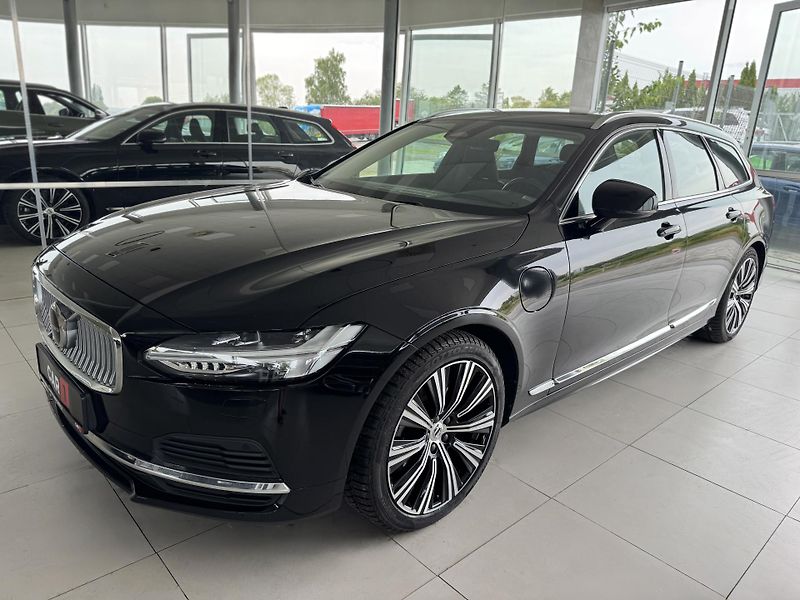 Volvo V90 T6 AWD*Recharge*KeyLess*Tažné - fotka 2 z 37