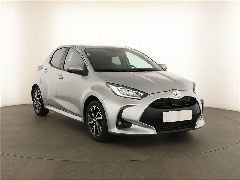 Toyota Yaris (2023) Comfort Style Tech 1.5 VVT-i - fotografie inzerátu