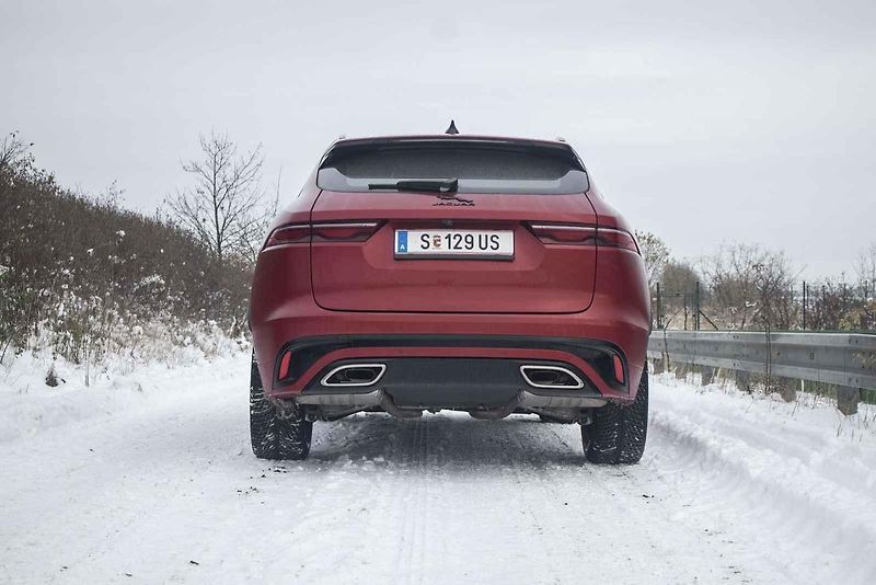 Jaguar F-Pace představuje zajímavou alternativu k německé prémii.