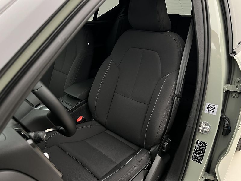 Volvo XC40 RECHARGE CORE AUT - fotka 17 z 46