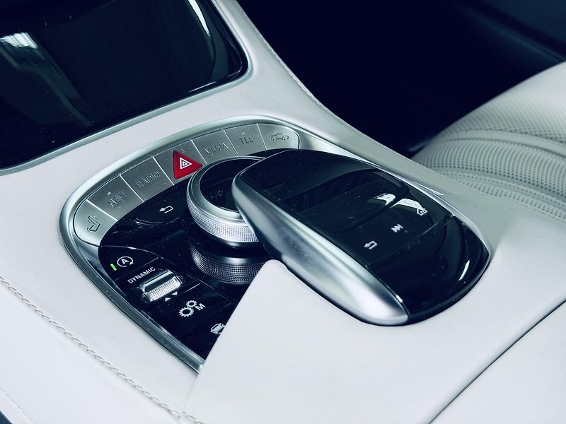 Mercedes-Benz Třídy S (2018) S63 COUPE CARBON EXT+INT MAX V - fotka 30 z 48