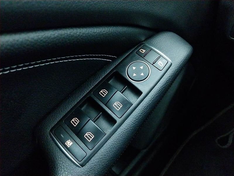 Mercedes-Benz CLA (2017) 180, ČR,1.maj, Bi-Xenony - fotka 17 z 18