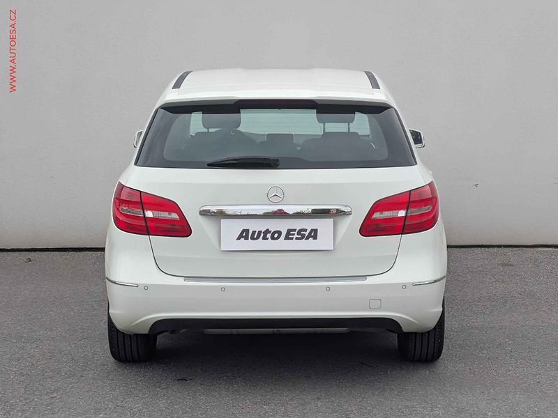 Mercedes-Benz Třídy B (2014) 1.5 CDi B 180, ČR, AC - fotka 5 z 15