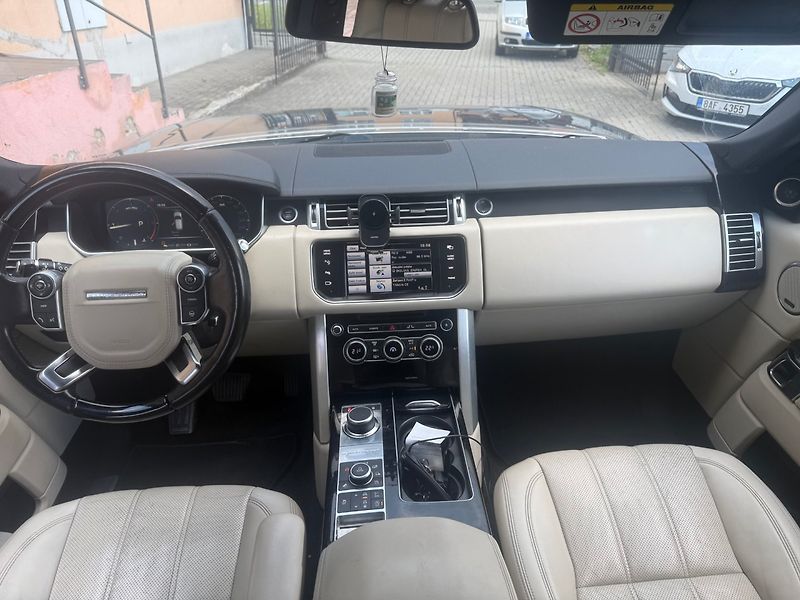 Land Rover Range Rover (2015) 3.0 TDI - fotka 9 z 19