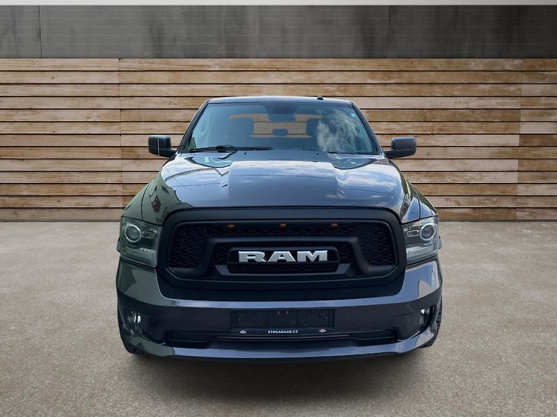 Dodge RAM (2022) +HEMI+CLASSIC+OFFROAD PAKET+ - fotka 8 z 19