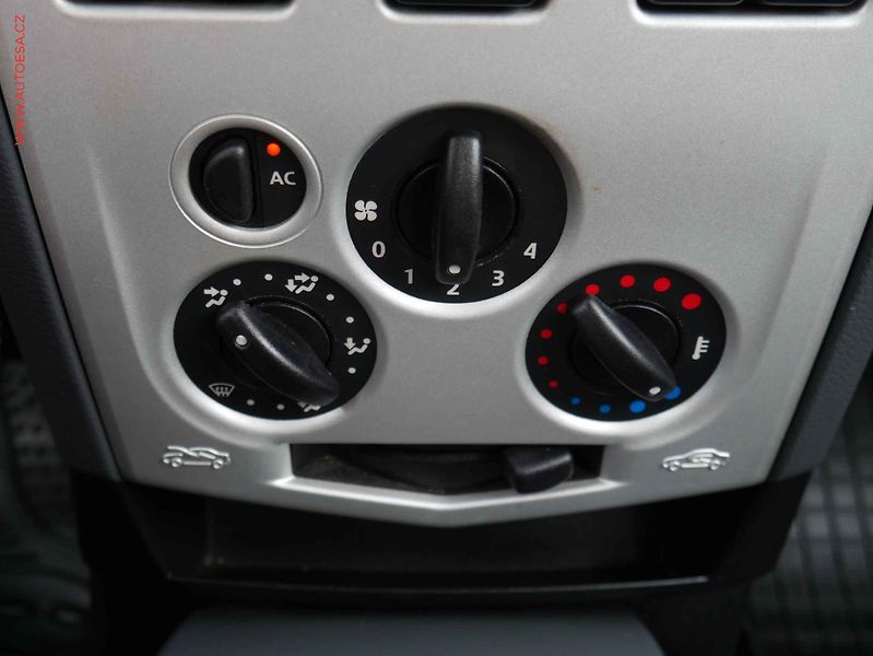 Dacia Logan (2007) 1.5 dCi, AC, STK4/28 - fotka 15 z 15