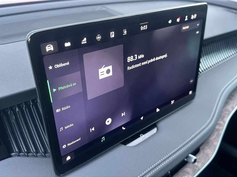 Škoda Superb (2025) Combi 1.5 TSI iV DSG L&K - fotka 14 z 43