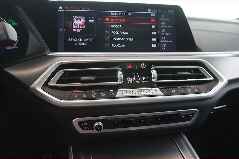 BMW X5 (2022) xDrive30d - fotka 12 z 21