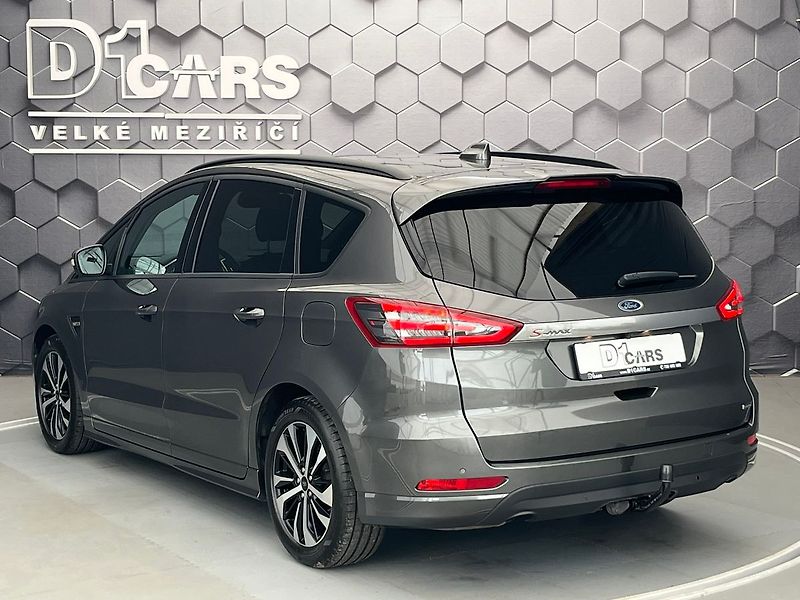 Ford S-MAX 2.5 Duratec HEV ST-LINE - fotka 2 z 68