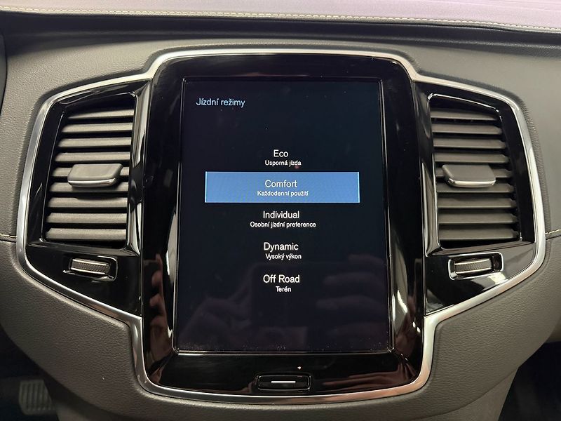 Volvo XC90 B5 AWD INSCRIPTION, ACC, LED, - fotka 19 z 30