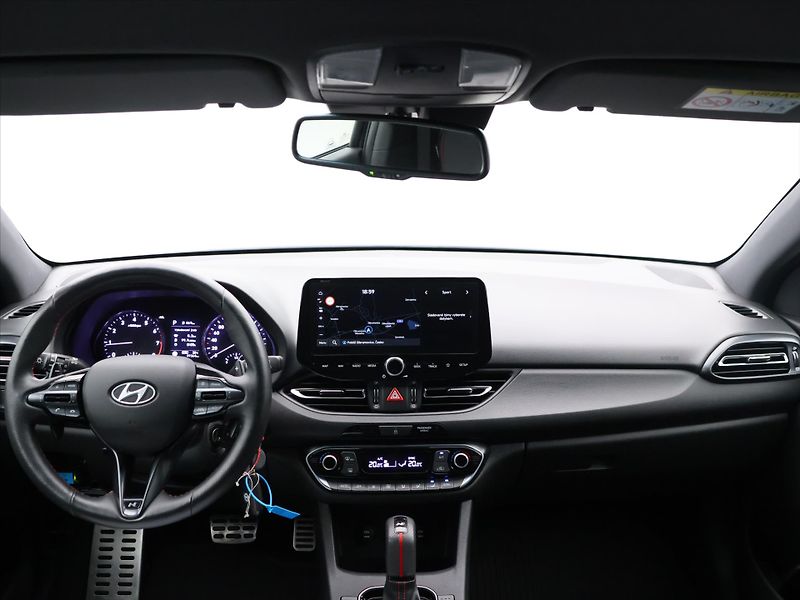 Hyundai i30 1,5 T-GDI 117kW N-Line DPH CZ - fotka 28 z 36